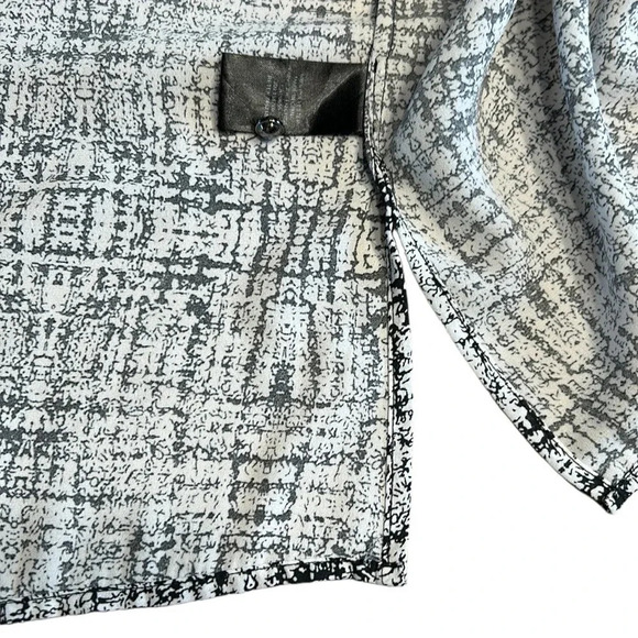 RW & CO BLOUSE, L,Colorblock, office siren , event ,black ,key hole pockets,EC - Picture 12 of 15